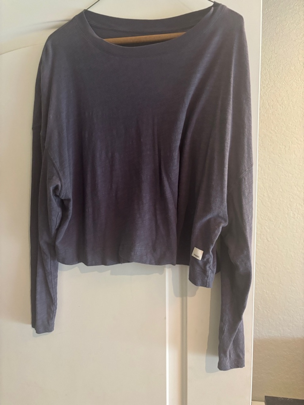Vuori Women's Long Sleeve Boxy Tee - Slate Blue